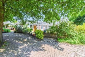 Photo 30- click for photo gallery